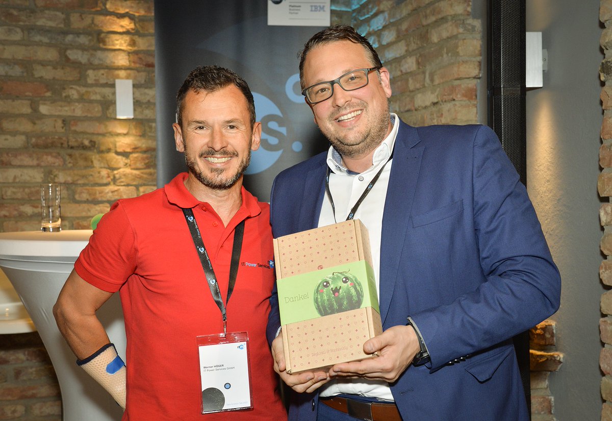 GTschab's tweet photo. Ich voll in meinem #Element! 🎤💬😍
Als einer der Hauptacts beim Podiumstalk am „IT-PS Data Science Talk 2022“! Was für ein gelungenes Event mit Top-Experten und bester Gesellschaft. 

Ich freue mich bereits auf den nächsten großartigen Talk.#spreadyourknowledge https://t.co/L1hiw3cprR