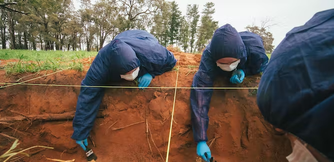 How do police forensic scientists investigate a case? A clandestine gravesite recovery expert explains
#forensic #science #pathology #pathologists 
<a href="/MurdochUni/">Murdoch University</a> <a href="/MUniResearch/">Murdoch University Research</a> 
theconversation.com/global/topics/…
Promulgate your research at: pulsus.com/submissions/cl…