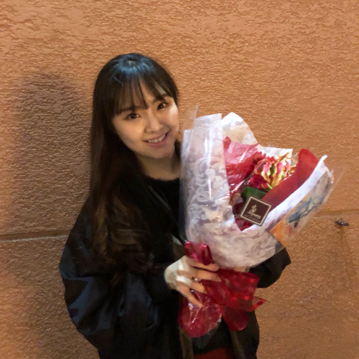 anna_ichioka's tweet photo. TRIGGER LINE
初日 無事終演しました!!
ご来場くださった皆様ありがとうございました!
#TRIGGERLINE や #トリガーライン 役者の名前をつけて感想などツイートしてくだされば私たちの励みになります!
そして、素敵なお花もありがとうございます💐.°♡
明日も頑張ります◡̈⃝︎⋆︎* https://t.co/lvvVvbOoHa