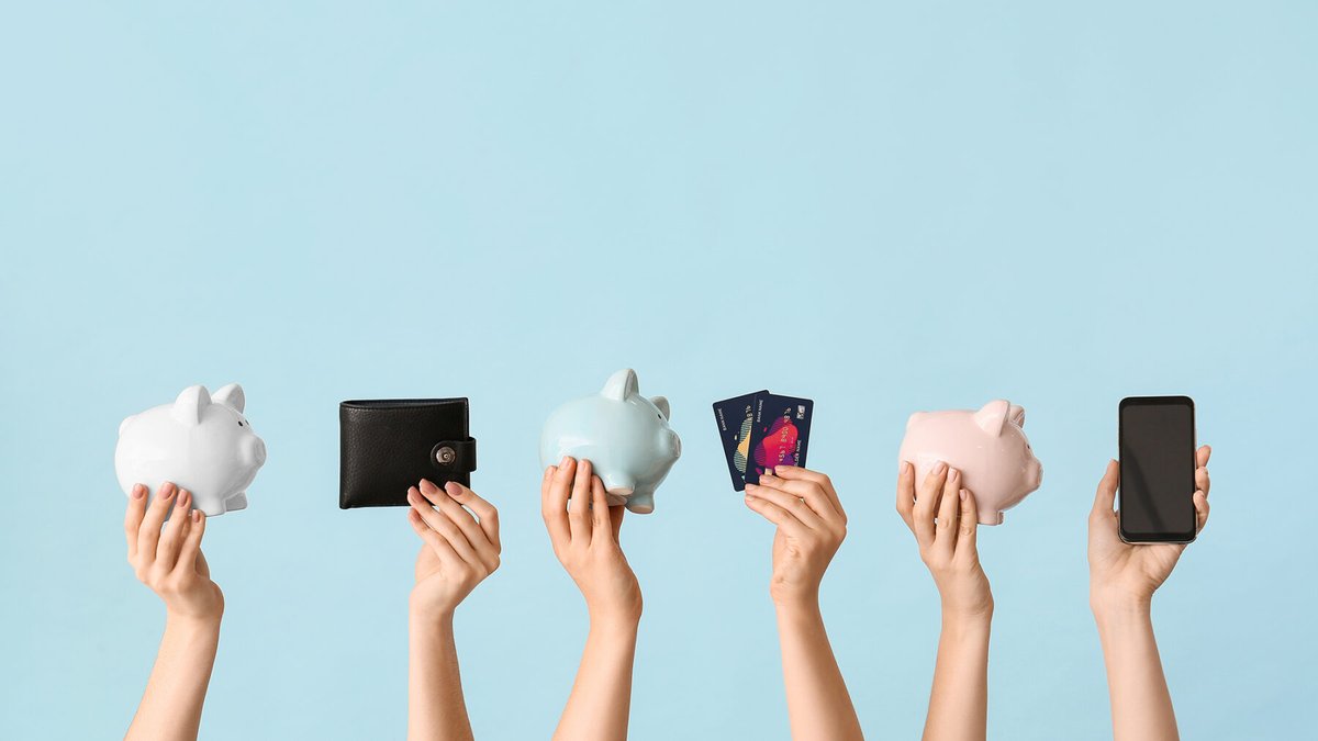 engagingnetwork's tweet photo. Is your organization accepting @Venmo donations? 

With over 52 million users, Venmo gives your Generation Y and Z donors a trusted way to give that suits their lifestyle - especially heading into #GivingTuesday and EOY fundraising.

https://t.co/kJwAo1IqFj https://t.co/wIK2ee8DrH