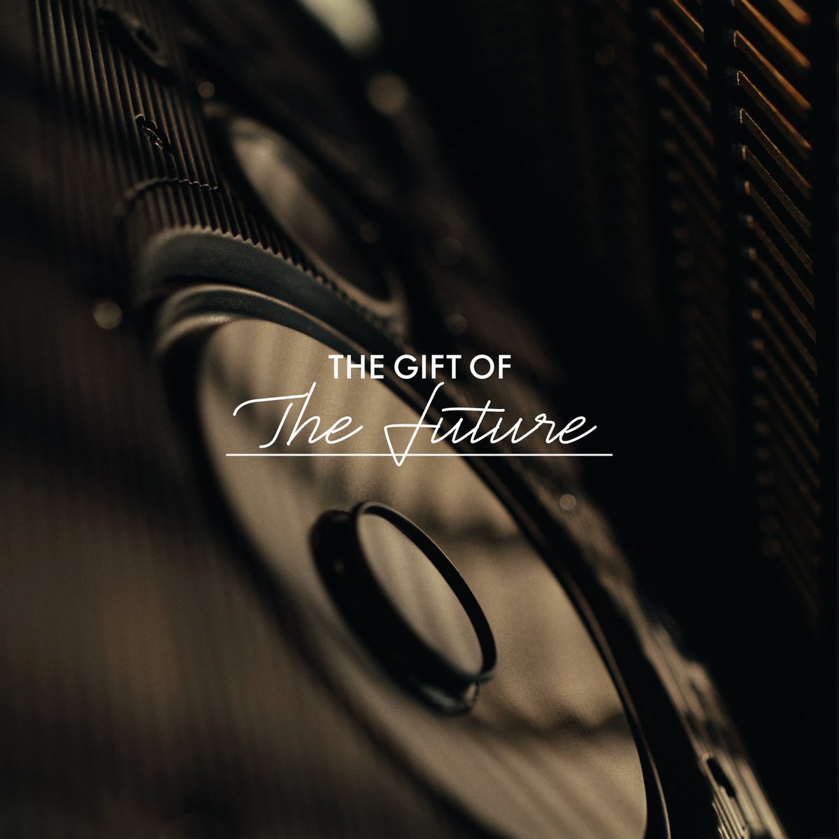 BangOlufsen's tweet photo. The gift of the future. Some things come and go, but others stick around. Like Beosound Level, a versatile speaker that’s designed to be updated instead of replaced. So you can share decades-worth of musical memories for decades to come.

#BeosoundLevel
#TheGiftofBangOlufsen https://t.co/9wD1zz3bWQ