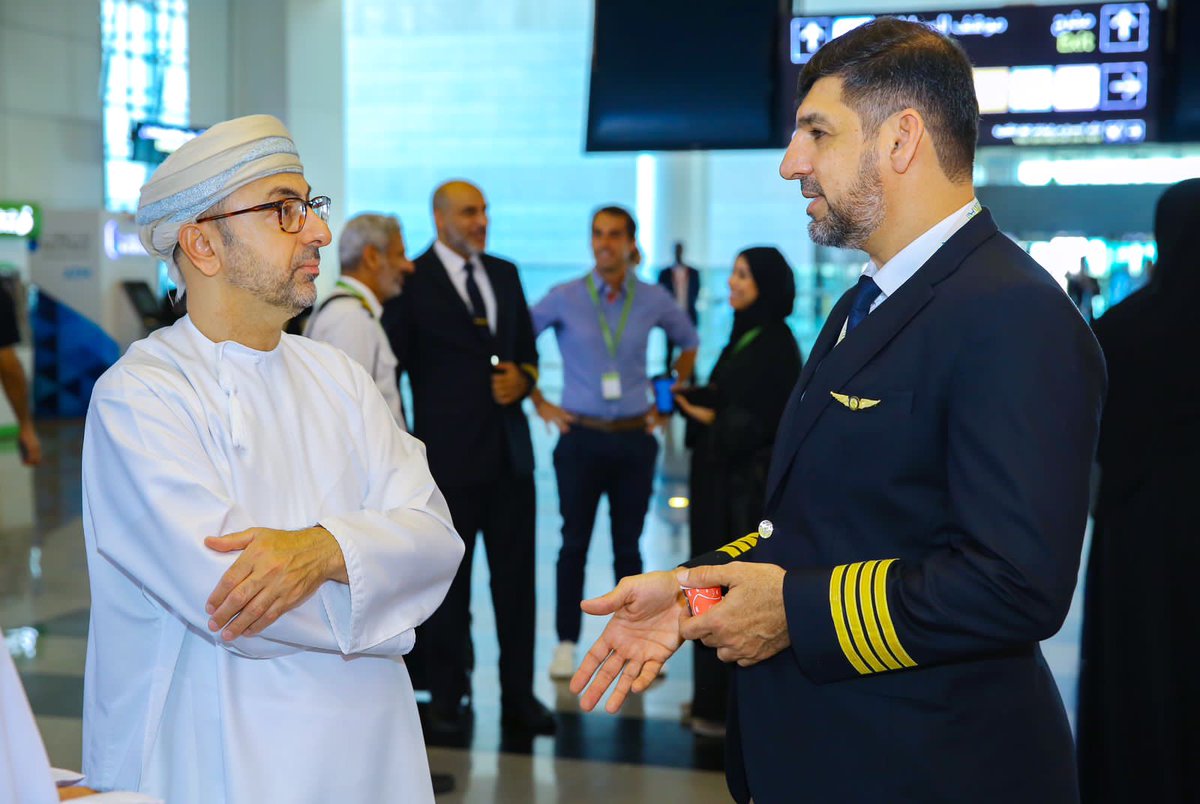 SalamAir's tweet photo. جزء من احتفالنا برحلة مصيرة الافتتاحية. الآن طيران السلام إلى مصيرة كل خميس وسبت.
Part of our celebration of the Masirah Inaugural flight. Now SalamAir to Masirah every Thursday and Saturday. https://t.co/kNKfo9gcyx