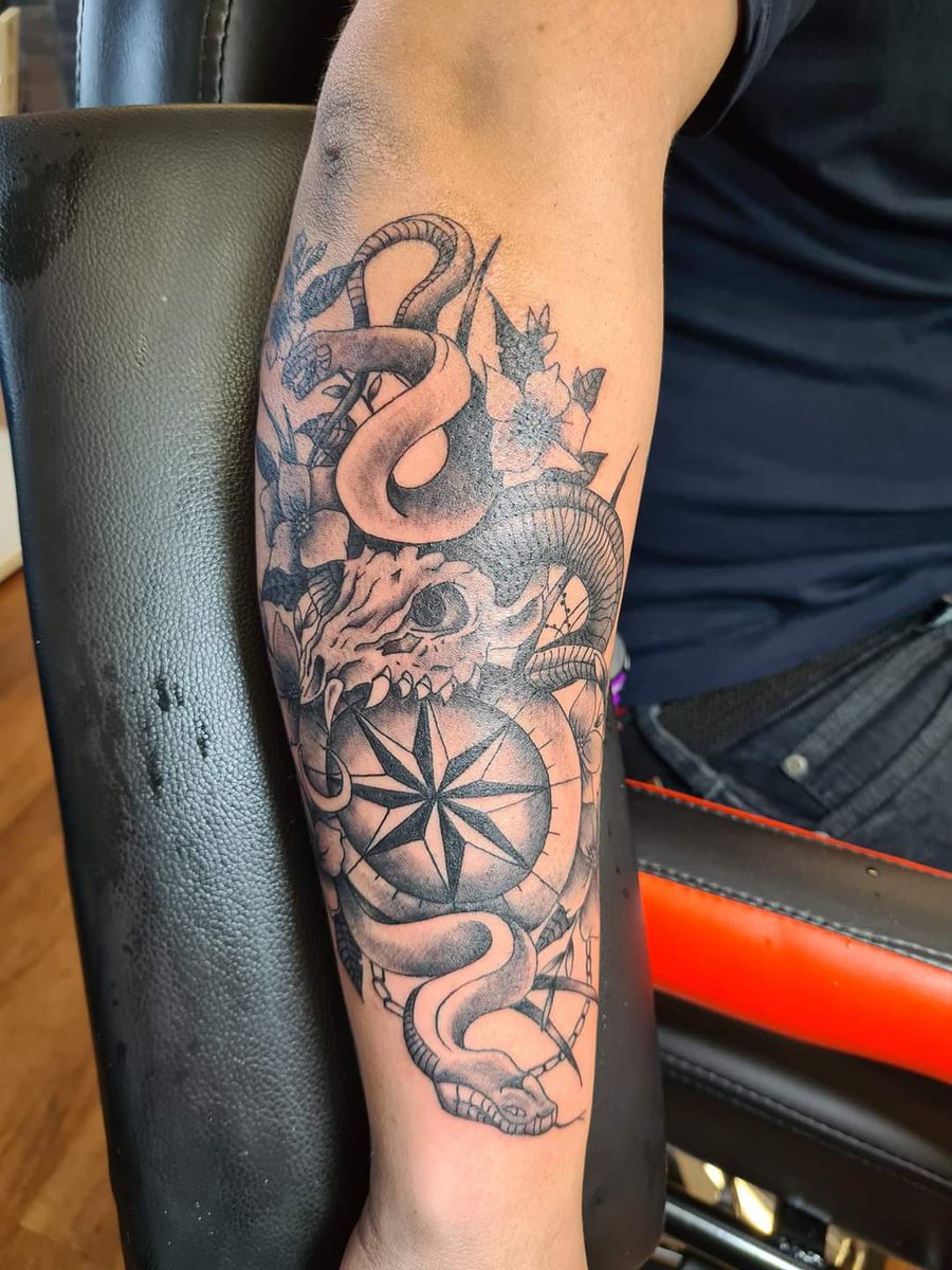 InkTacticianLLC's tweet photo. #InkTactician #Tattoos #LondonOhio #Ink #OhioTattooers 
Done by Wes https://t.co/BlLuvrppvq