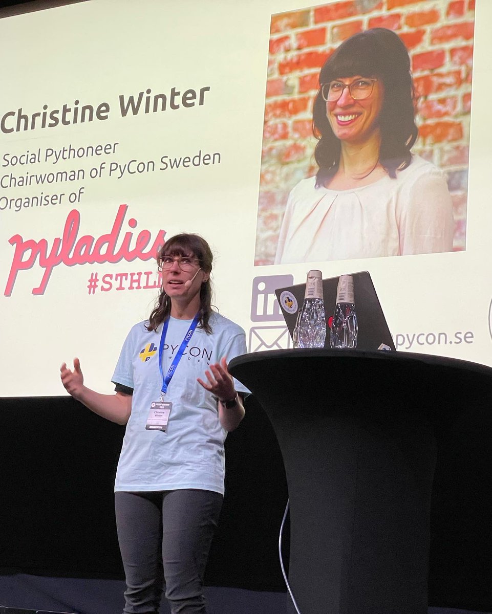 macgirlsweden's tweet photo. So great to be at the #pyconse2022 conference with fellow pythonistas today (and tomorrow)! Great to hear the keynote about transformer models from @julsimon of Huggingface. #parsd #loveyourthinking #startup @pyconse https://t.co/C3aPyNlwdh