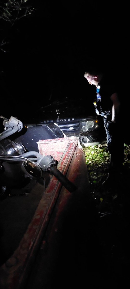 KentPoliceRural's tweet photo. #RTf T1 It was a day of getting property back to victims #sevenoaks. This #Landrover and #keyway were spotted in woods by off duty officer. Proved very tricky recovery, with the help of the victim and his trusty #landroverdefender and winch.
#neveroffduty #ruralcrime https://t.co/CuVUgzya4X
