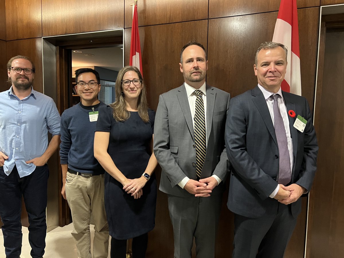 BioCanRx's tweet photo. Thank you to @PLawrenceMP for meeting this week with #BioCanRx network representatives. We discussed our role connecting the expertise &amp; infrastructure to move breakthrough #immunotherapies from the lab to clinical trials to benefit Canadian #cancer patients.  #CancerResearch https://t.co/g8fShofpZw