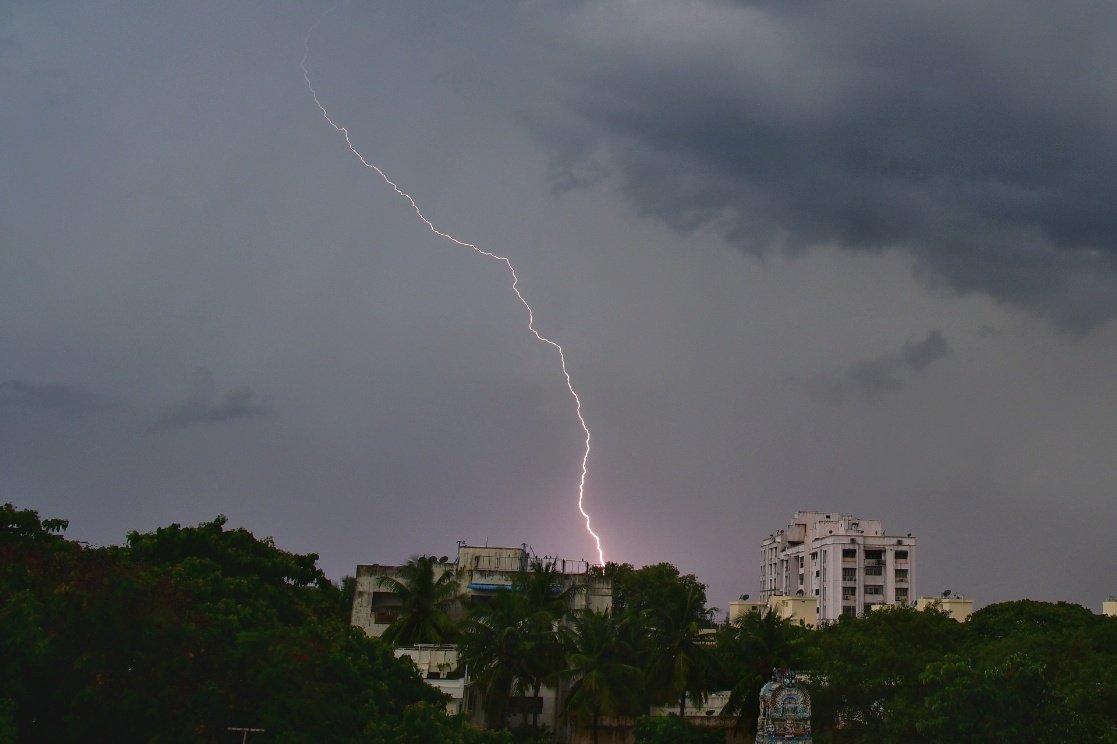 Pichumani_TH's tweet photo. A routine sight for the past 7 odd days..!

#chennairains https://t.co/tl5oaq0ypC