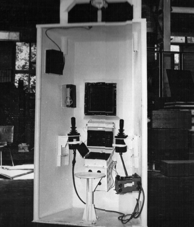 ChernobylX_tour's tweet photo. ☢Chernobyl TARDIS ☢
#Chernobyl Tardis was widely used during the construction of the #Sarcophagus. It weighed 30 tons, and provided 500-x protection from a radiation.
As #ChernobylZone is still closed for visits, join our other Urbex tours 👉🏼 https://t.co/kiYh220Nj5 https://t.co/yRtDbWMLML