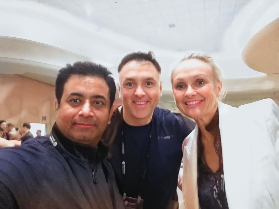 RChilli's tweet image. @MattKesby and Fiona Kesby - GoTeam, it was a pleasure meeting you in Miami
#RChilli #scalableparsing #parsematchenrich