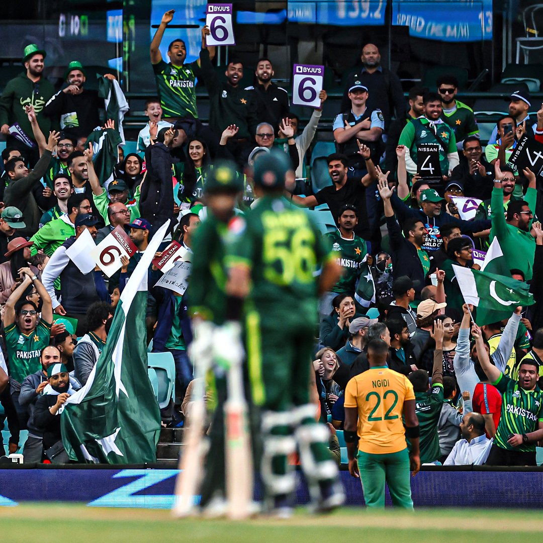 Pakistan won the match by 33 runs. Pakistan is the only team to beat South Africa in this T20 world cup. What a stunning performance by Shadab Khan , Muhammad haris and iftikhar ahmed.
Bowlers did an amazing job.
Congratulations Pakistan.
#PakVsSA #SAvsPAK #Chacha #shadabkhan