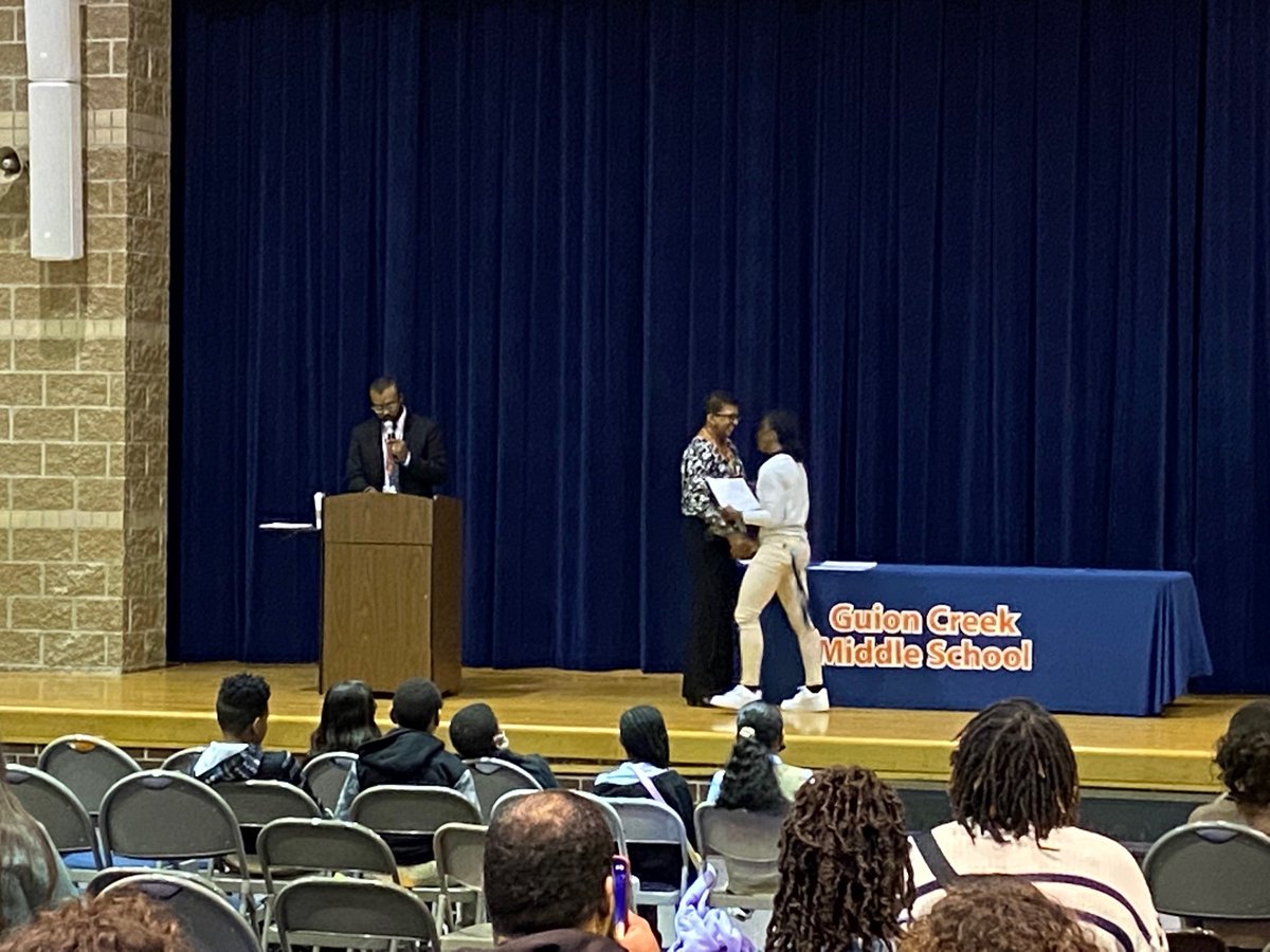 We've spent the last few mornings recognizing our first quarter Honor Roll achievers. We are SO proud of all the hard work you have done so far this year! Keep working hard! @PikeSchools