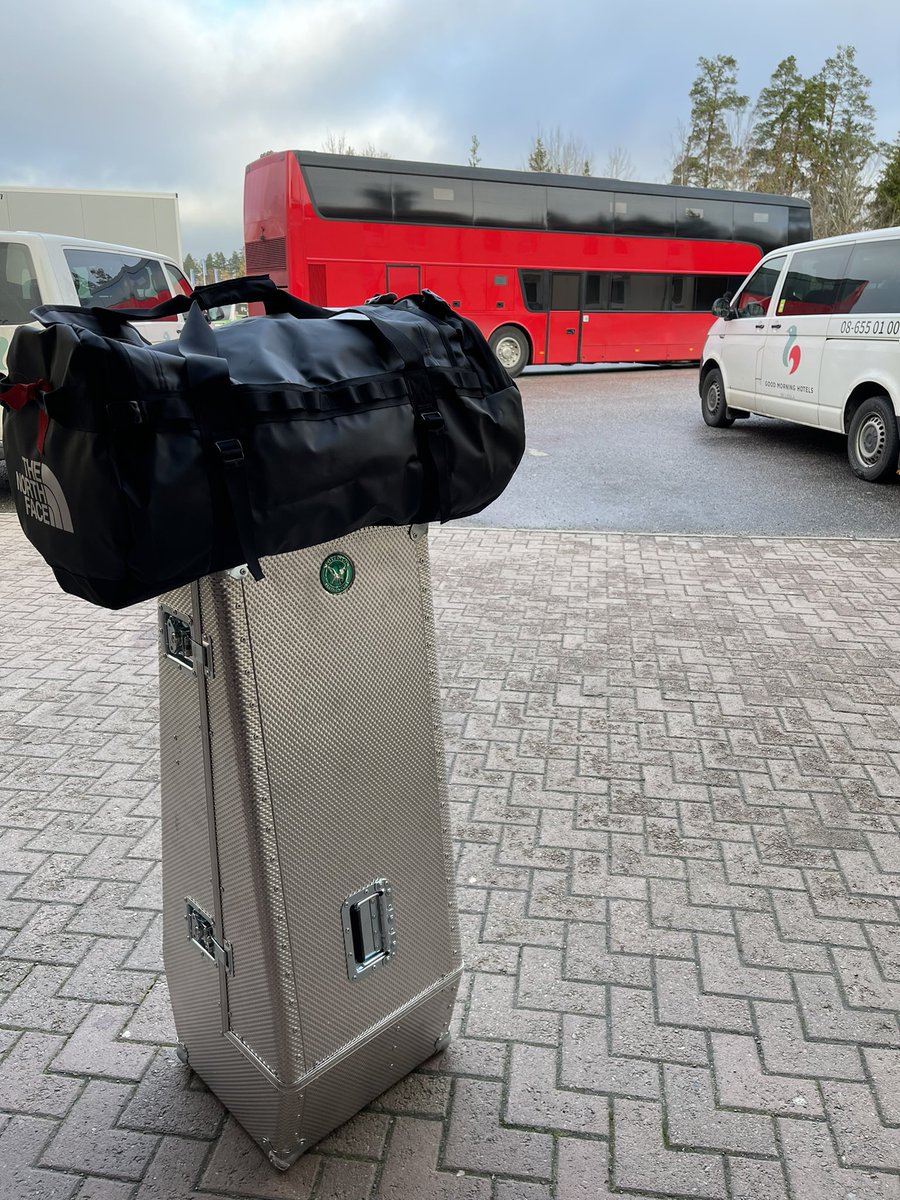 Tour bus has arrived at the hotel. #skalmoldontour #europe2022 #39shows