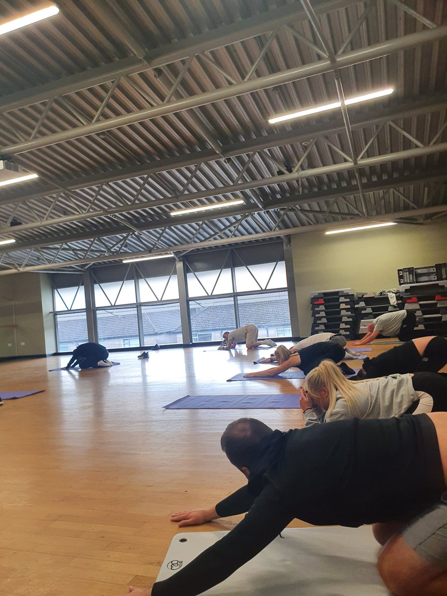 Thanks to the @MardykeArenaUCC for delivering a morning flex class for the participants on the Boxing Clever Cork programme. It was good for the participants to stretch out after yesterday's intense workout.
#socialinclusion
#collabrateforrecovery
@cldatf @IreRecoveryAcad