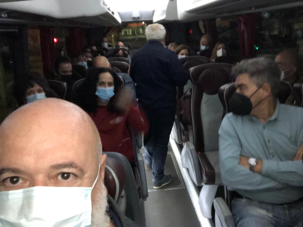 ccoo_ext's tweet image. ⚪ La delegación extremeña de @ccoo_ext con más de 300 personas y miles de trabajadores y trabajadoras de toda España en marcha desde primera hora a Madrid para exigir a la patronal salarios justos y el desbloqueo de los convenios

#SalarioOConflicto
#3NCCOO