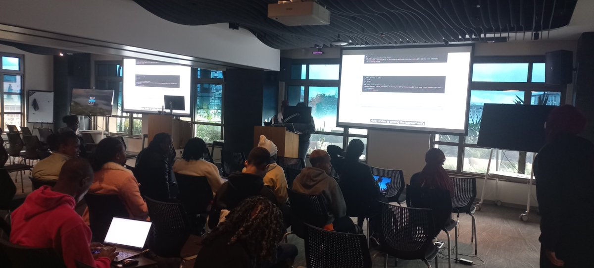 MSAmbassadorsKE's tweet photo. Amazing session by @ConsolataG taking us through power apps and all its amazing features as announced in the #MSIgnite22
You can join us using this link 👉 https://t.co/OI4aA4OZF3
@PowerplatformKe https://t.co/9cvFISY3cC