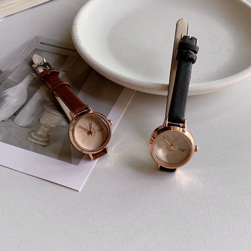 totheberry's tweet photo. ꒰ ⏱️ ꒱ rekomendasi jam tangan model vintage wanita ! ᴗ̈

1. https://t.co/a5WBoG3Ma8
2. https://t.co/PqhRonQgDG
3. https://t.co/bxLXth78yA
4. https://t.co/kWzgYejmJA

tag kamu nanya Selena Ria Ricis Melly Goeslaw titik Kamal perempuan bergaun merah di tv analog gratis ongkir https://t.co/yAJ2939YUm