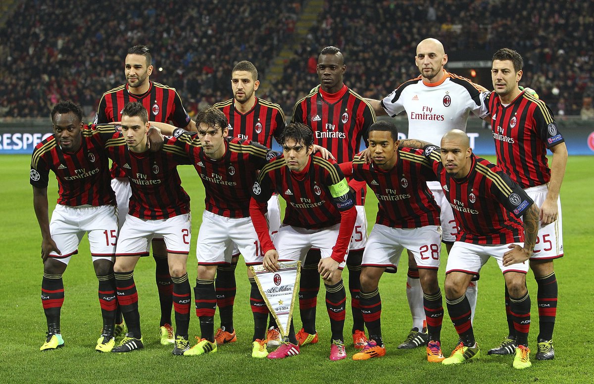ahmatwidianto's tweet photo. After eight years, We are AC Milan and we are here to stay! 🔴⚫💪
#ACMSAL #UCL #SempreMilan https://t.co/s6QSNlUyn7