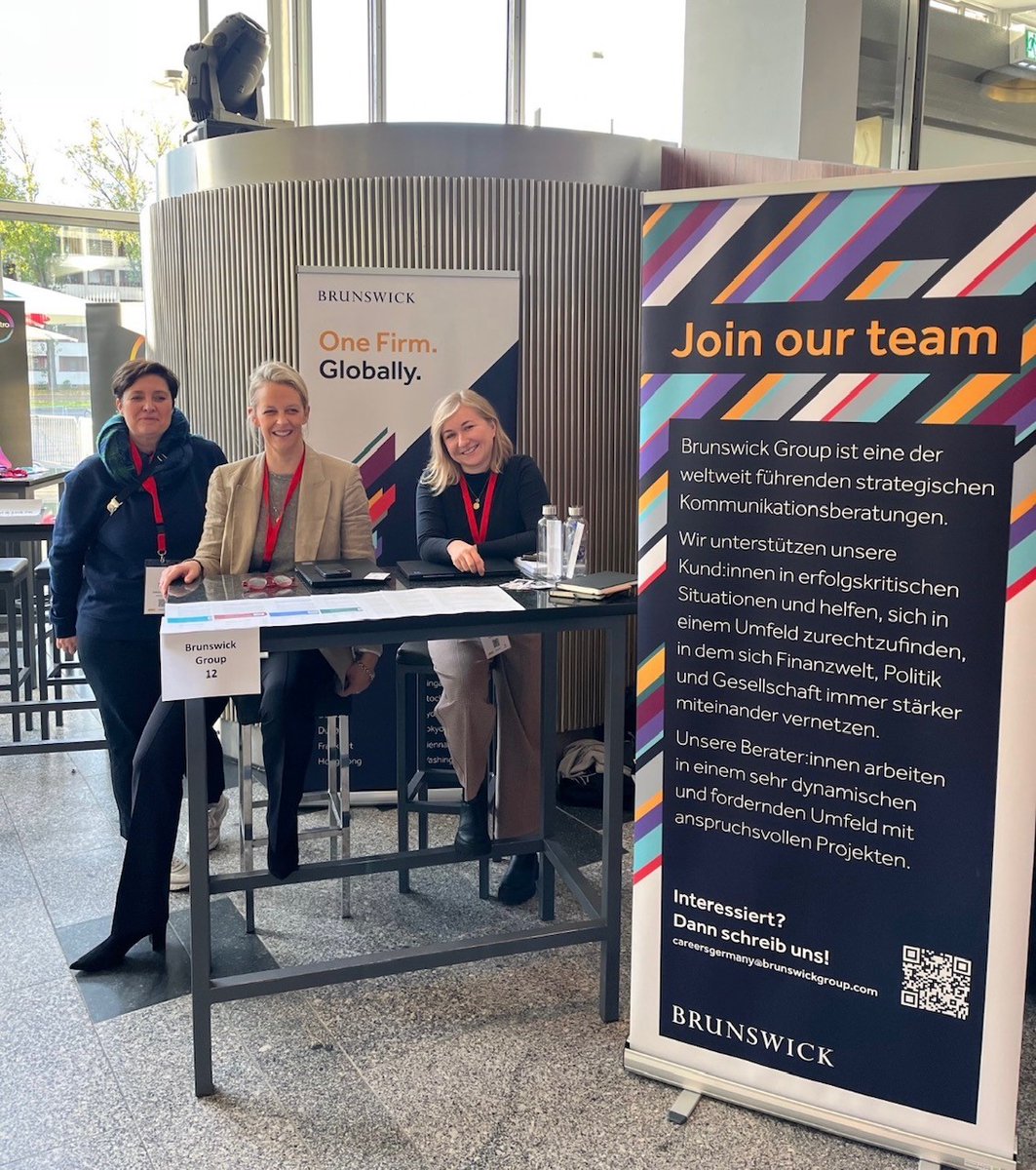 brunswick_de's tweet photo. Los gehts! Wir sind heute auf dem #prreportcamp unterwegs und beantworten Euch alle Fragen rund um die Arbeit in einer internationalen Kommunikationsberatung. Kaffee gibt‘s direkt nebenan - kommt auf eine Tasse vorbei, wir freuen uns! @prreport_de https://t.co/3s8FMkmoeY