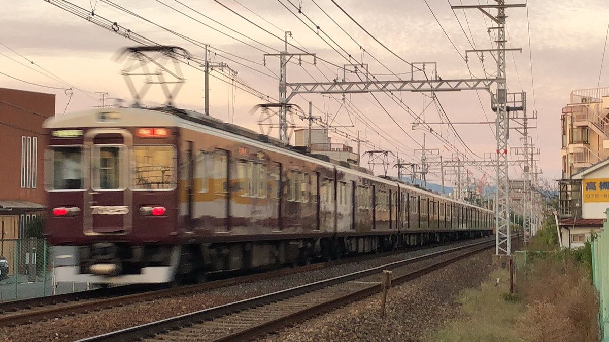 HaruiroRapid's tweet photo. #ナナサニゴ #7325F #推し鉄
今日は推し電の7325Fが"特急"運用に入ったので撮ってきました!
久し振りに土休日ダイヤに入ったかな?って感じです。 https://t.co/ck7HieAA47