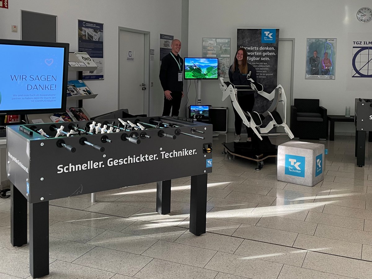 TKinTH's tweet photo. Heute sind wir in @Stadt_Ilmenau bei @VC_CAMPUS. Kluge Köpfe in TH sollen ihre Ideen in d Tat umsetzen können - für ein gesunde Lebenswelt &amp; zukunftssichere Gesundheitsversorgung. Deswegen unterstützen wir d Gründungsevent wieder. https://t.co/lD6c3Jc7g1 #vccampus @auftakt_org https://t.co/L5fl08T6K8