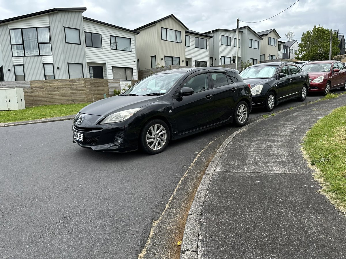Considerate!?!
This was crossing Sunnybrae and Raburn last week.  At least the cars are on the road but not parked considerately.