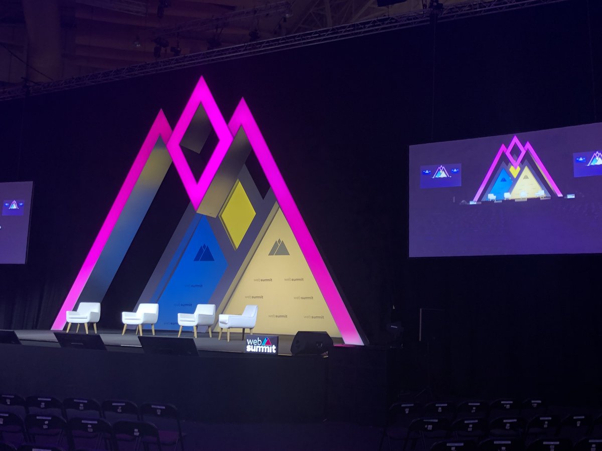 Webmecanik's tweet photo. @WebSummit  D-2🤩
If you missed our booth yesterday, our team is still available to meet you today and tomorrow!

💜 Follow the purple hoodies in the crowd (@Sophie_Panot @LaurineAugiron @scouleaud )
💜 Book a meeting with us 
💜 Connect with our team on LinkedIn

See you soon!👋 https://t.co/PiCgSILaHm