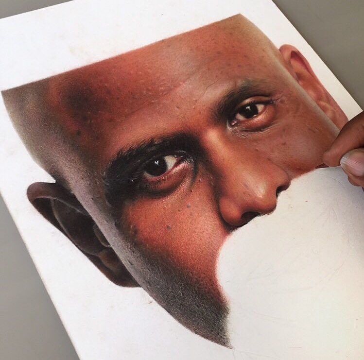 smoggytheartist's tweet photo. Picha ya mchoro wa TV presenter @Salym 
Tools; Faber Castell Polychromous pencils on Stonehenge Legion Paper https://t.co/jKKG6ncs5I