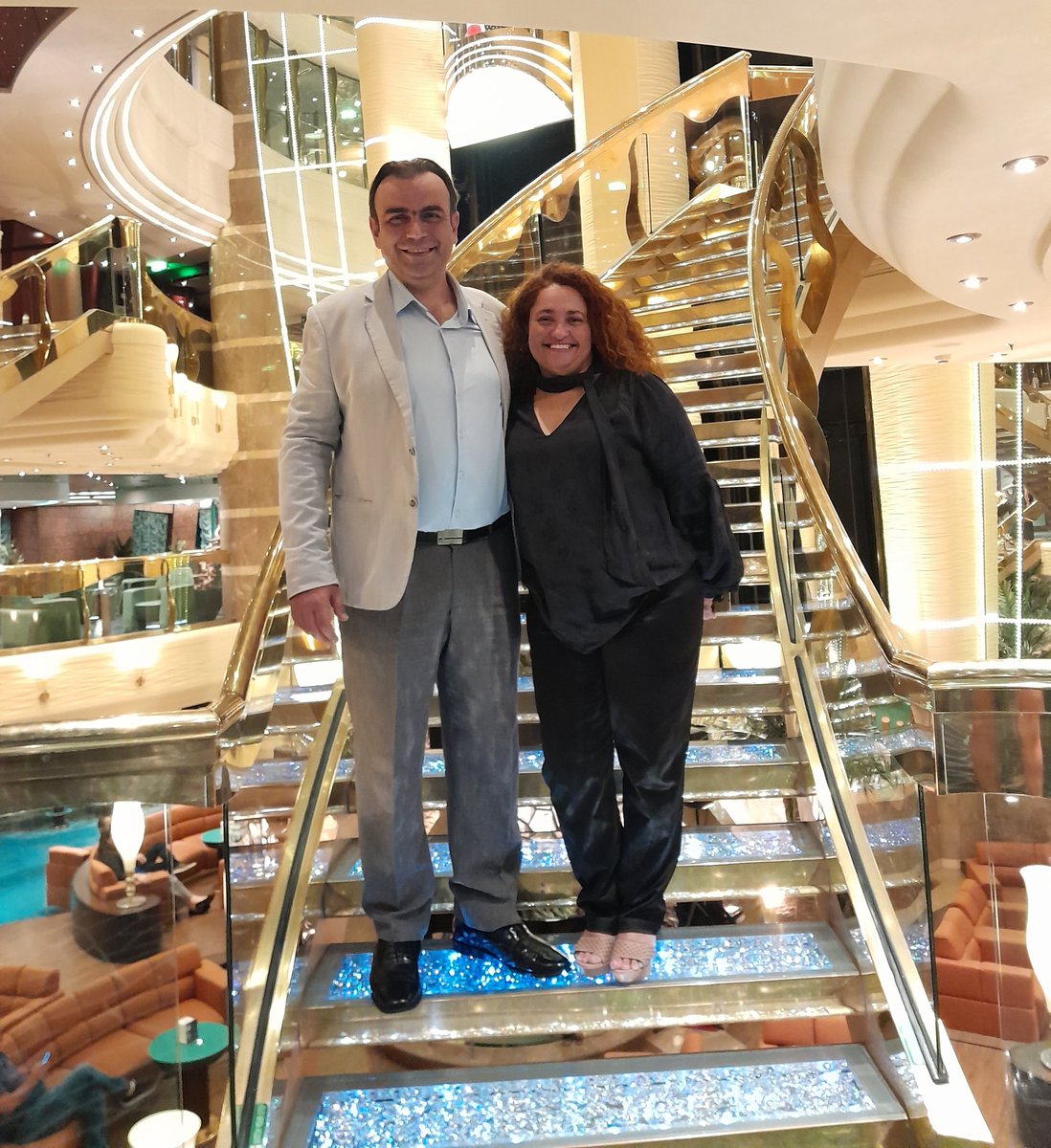 umutekr's tweet photo. Brasil 2022/2023 sezon açılışı gala programı ve MSC cruise firması'nın bayiler toplantısı; MSC Fantasia gemisi ile Brezilya Rio de Janeiro'dan Sao Paulo Santos limanına bir yolculuk!
#RiodeJaneiro #Santos #msc #alaturca #mscfantasia #vocekerviagens
@grupoeker
@vocekerviagens https://t.co/geZ8aduc5M