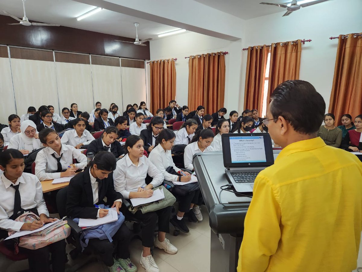 JAM_NIELIT's tweet image. A one-day workshop on&quot;Cyber Security &amp;amp; Awareness&quot; was organized at Govt. Women College, Jammu today. It introduced participants to the #FundamentalsofCyberSecurity. Latest #cyberthreats, #cyberchallenges &amp;amp; Security measures were discussed.