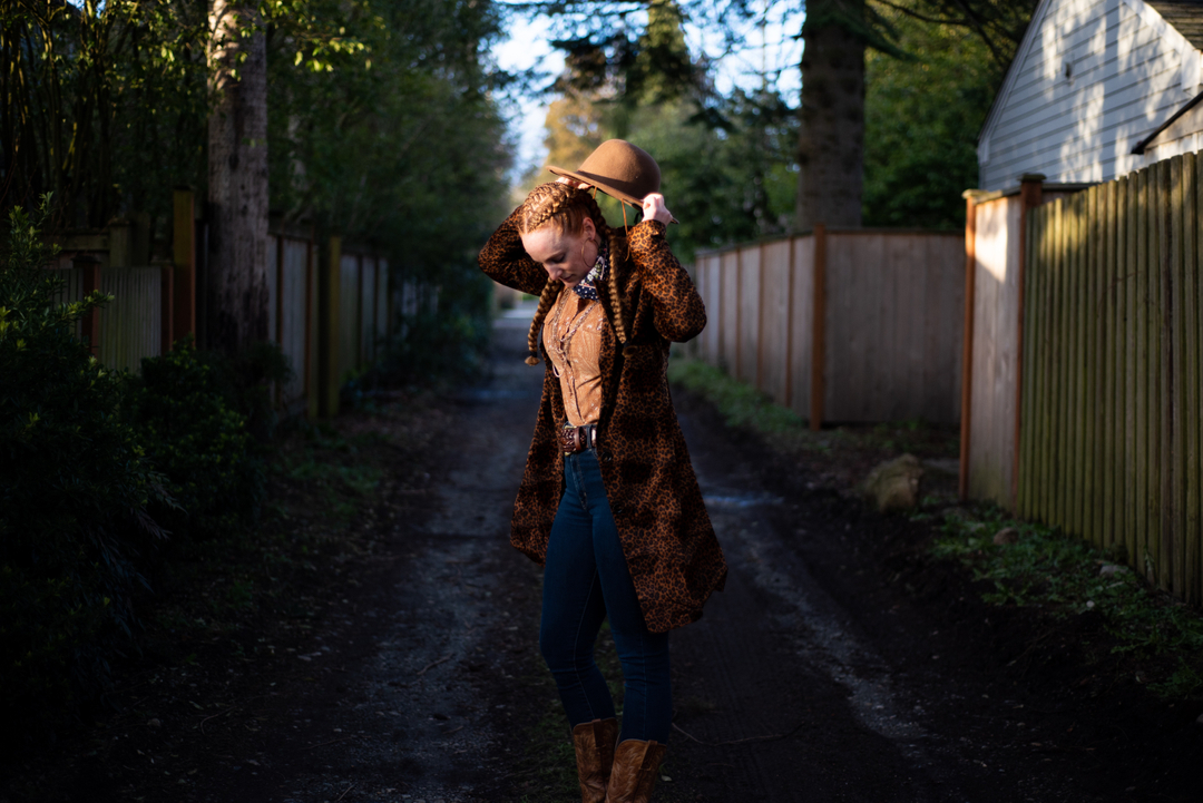 Holidays are upon us, but that doesn’t mean we stop partying. 

Nov 3 @belltownyachtclub 8:30

Nov 12 @sleightofhandcellars_sodo 6-8

Nov 17 @themillby_ja with @cascademusicalliance 6-9

Throw on your best threads and head out to grab some wine, some community, and sick tunes.