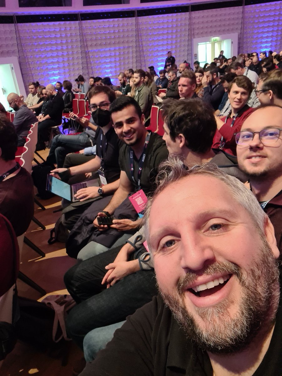 keithballdotnet's tweet photo. @lordthundering @TheLeadDev Yes. https://t.co/yRPlDp5Hg7