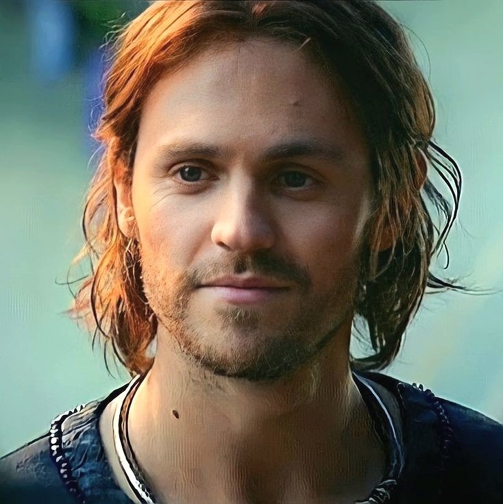 RoseBarnes94's tweet photo. I adore him 🤍
#Halbrand #theringsofpowers https://t.co/Pc1AZg0STi