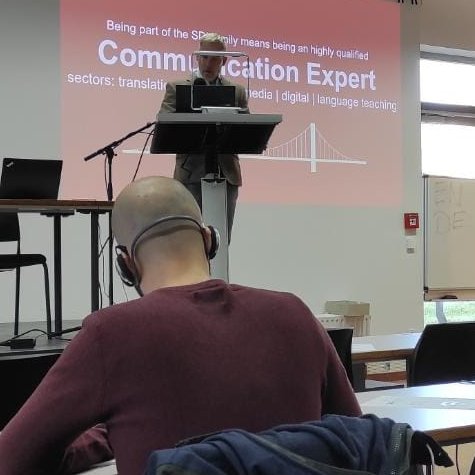 ToValidate's tweet photo. For an #Internet4all Conference's opening.
Welcome to attendance from Prof. Dr. Florian Feuser, Dean of the International University – @SDI_Muenchen
Rules for the event - Rocío Bernabé, a researcher at SDI Munich
#Train2Validate #ErasmusPlus Multiplier Event4 https://t.co/HTJzwdorDH