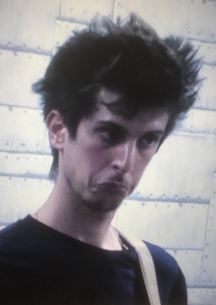 krakenclench's tweet photo. When a musician makes this face, it is 86% likely to be a compliment and means they accept/approve of your talent despite the fact that you may constitute a threat. https://t.co/ztYqn99NAw