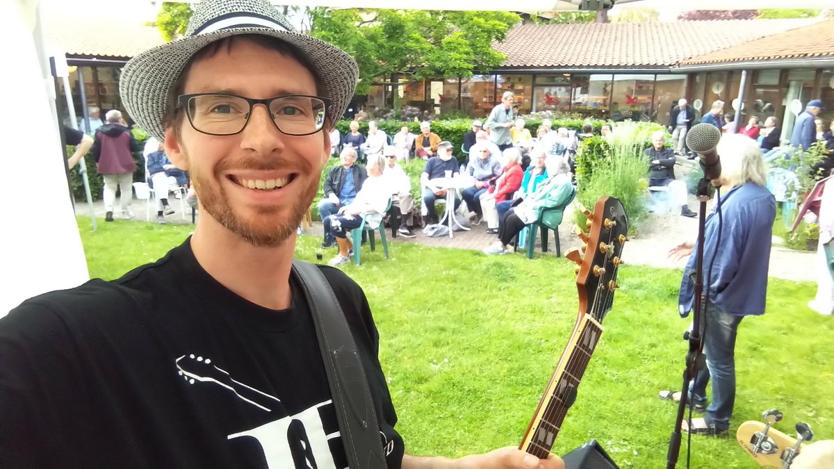 corcoranmusic's tweet photo. Gearing up for playing with the JB Bluesband tomorrow (Friday), kl. 19, Vangede Bibliotek. Come along if you're free! https://t.co/PJgTXPMBX5