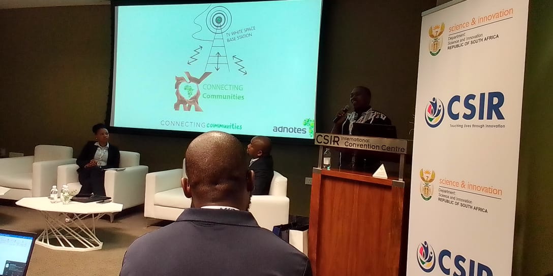 AdNotesTech's tweet photo. Mr. Nkosinathi Mbele on the panel discussing the #Spectrumswitch at the CSIR Coference 2022
#CSIR
#CSIRConf2022
#spectrumswitch
#connectingcommunities https://t.co/5ku1vJrkLi