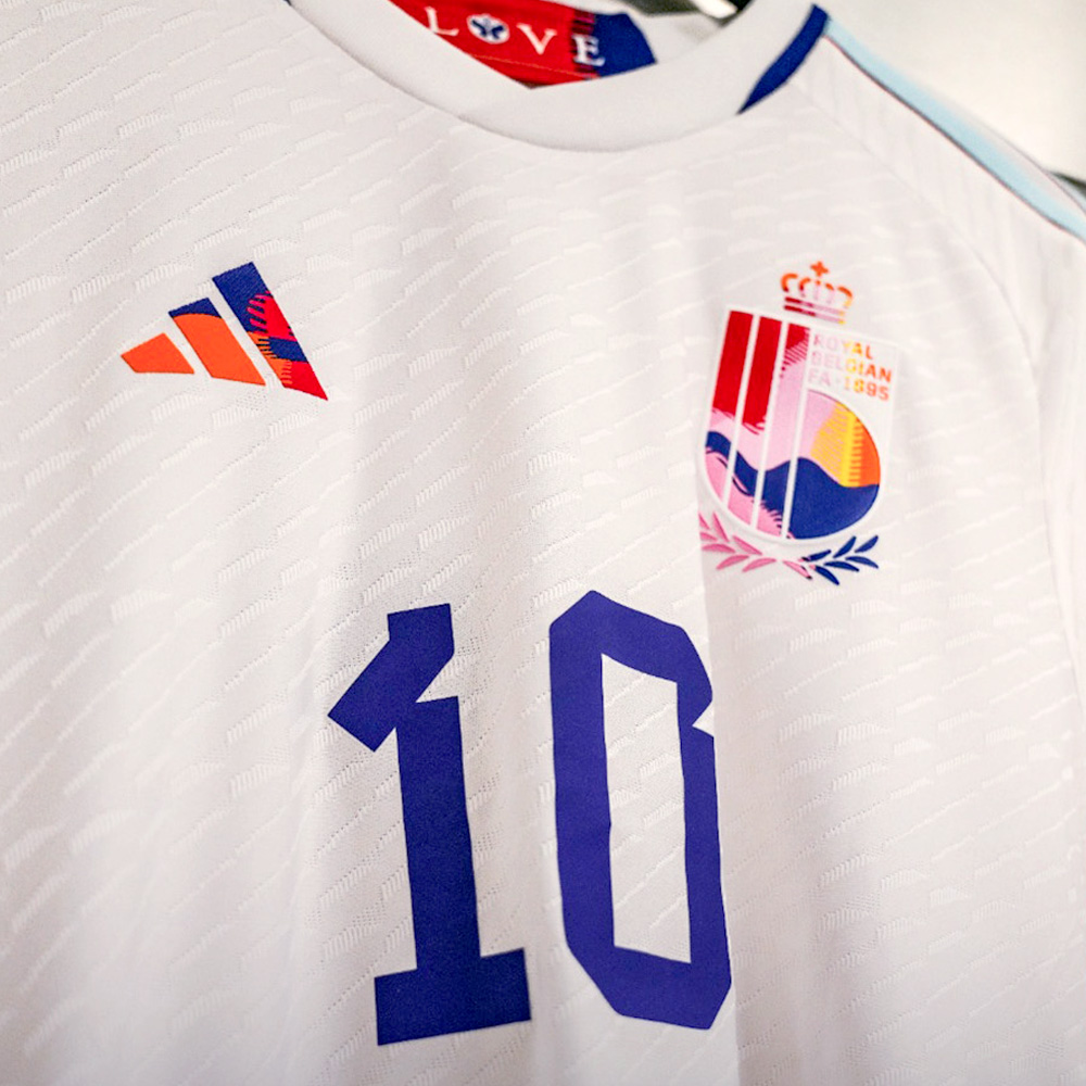 MatchworldGroup's tweet photo. Among other things, Belgium will bring in Kuwait for the ⚽️ match against Egypt their new interesting-colored #WorldCup2022  away kit.
Check it out. 🥳
For more infos and ticketing visit:
https://t.co/MeBDrmxqLh https://t.co/HyiSIHctKy