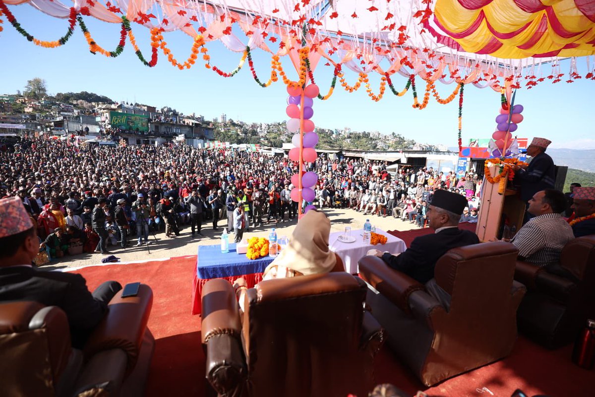 SherBDeuba's tweet photo. डडेल्धुराको चुनावी सभा, अमरगढी ।

धन्यवाद डडेल्धुरावासी ! 

तपाईहरुको न्यानो स्वागत र मायाँका लागि । https://t.co/jp7hgRtPvN