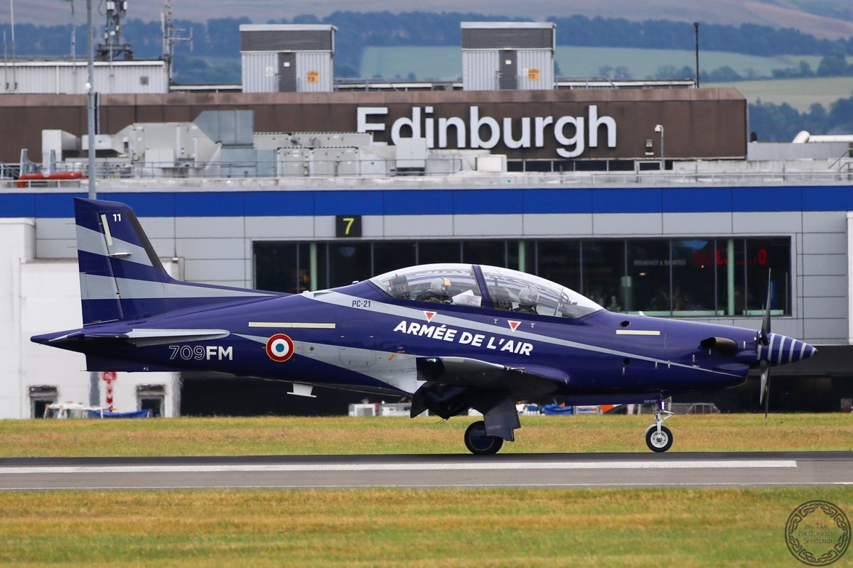 Big_tam_photo's tweet photo. 🇫🇷 Armée de l'Air et de l'Espace
PILATUS PC-21
709FM
11/07/22
#frenceairforce #pilatus #pilatuspc21 #planespotting #plane #aviationphotography #aviation #military #militartaircraft https://t.co/xJXOhGCTg2