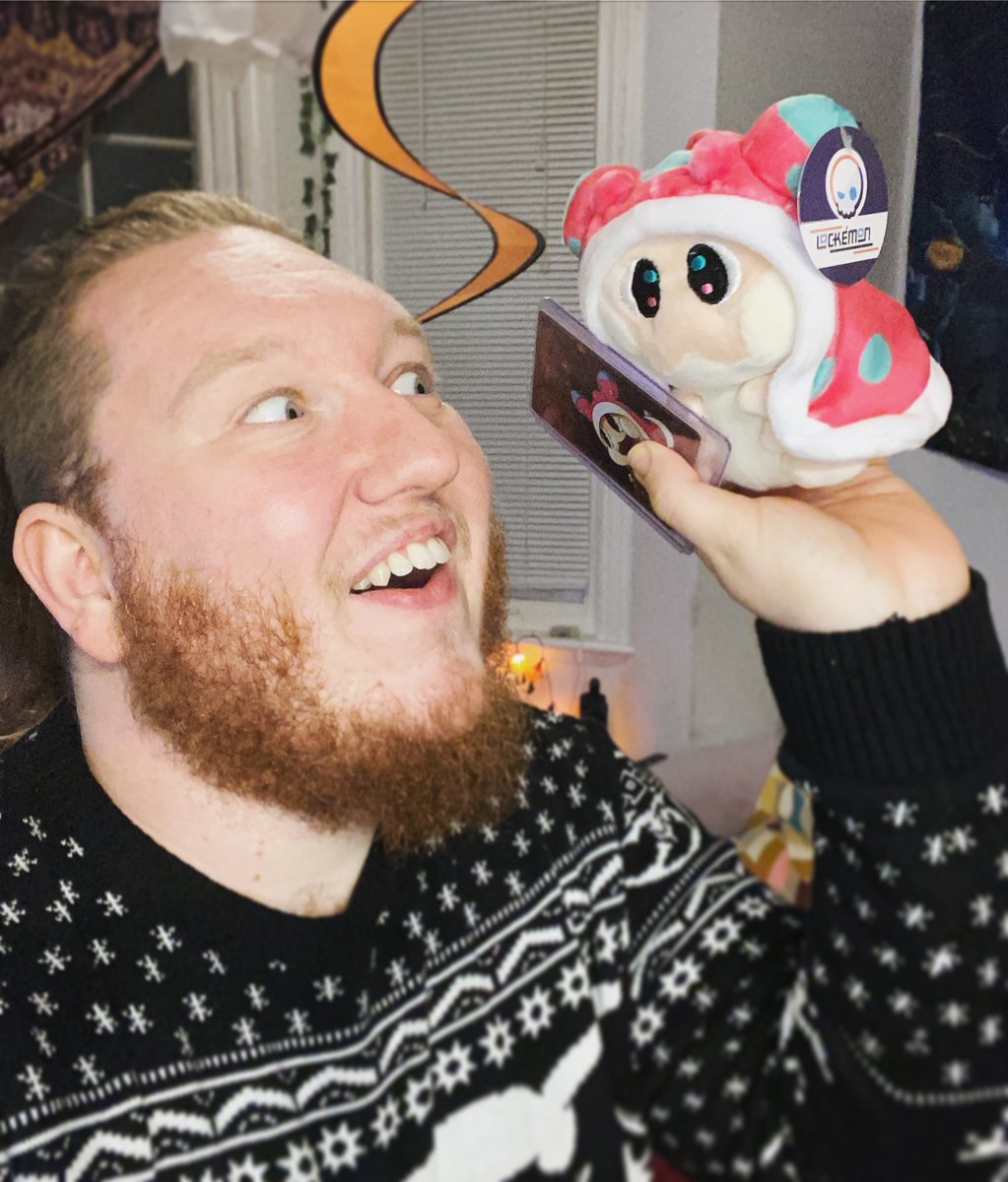smoof92's tweet photo. My beautiful little Snugooi friend arrived today! Part of Lockstinโs home brewed Lockemon series. ๐
Very happy to be part of the @Lockstin team, thanks for sending all the way to little olโ England ๐
#pokemon #fakemon #snugooi #gnoggin #lockstin #plush #slug https://t.co/7m482TisDQ