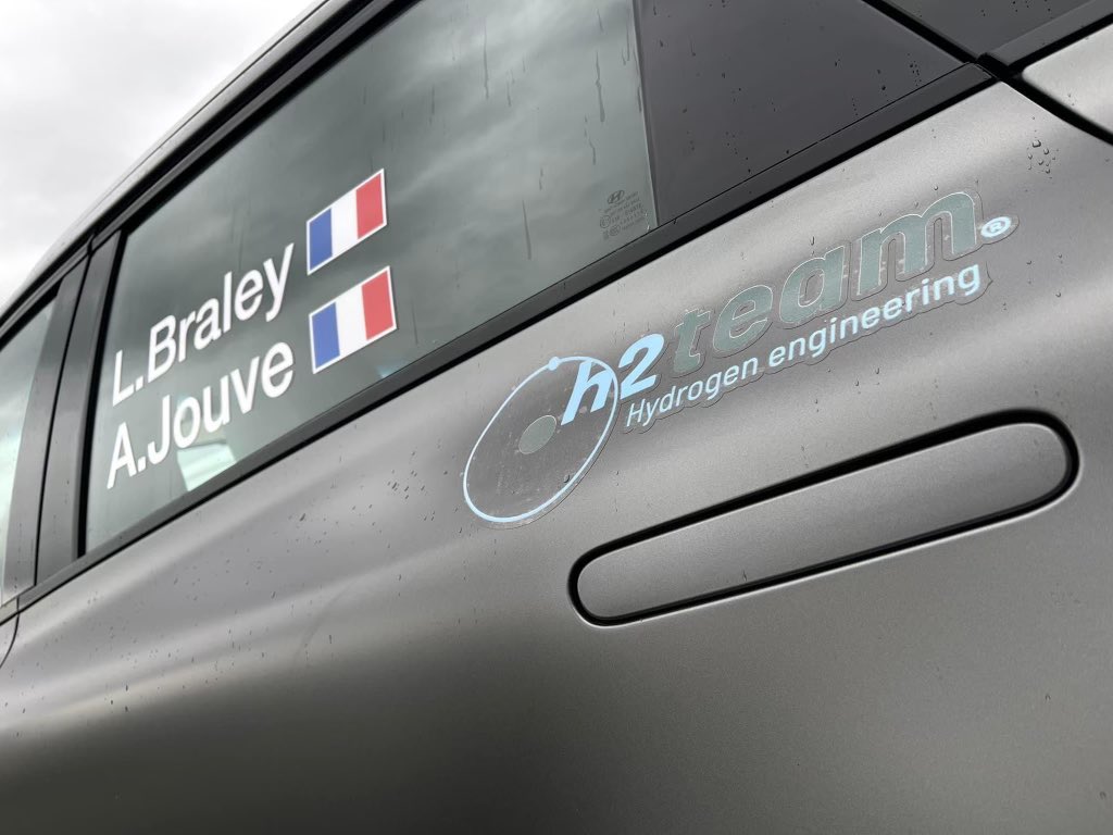 H2TEAM__'s tweet photo. Toutes nos félicitations à notre partenaire #LudovicBraley pour sa performance à l’occasion du #ERallyeMonteCarlo qui finit 2ème dans la catégorie #hydrogène à bord de la #Hyundai #Nexo du Groupe #ONDULIA https://t.co/kYt7GGpO8V