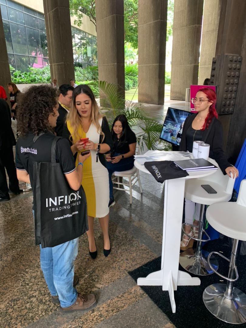 InfinoxGlobal's tweet photo. We are here @CCSBlockchainWK Week in Venezuela!

Come meet our team of experts to learn more about how INFINOX can support your trading needs.📊⚡

#INFINOX #INFINOXLATAM #GlobalBroker #CBW2022 #Fintech #Venezuela #FinancialMarkets
*All trading carries risk https://t.co/oMA3P0j1KM