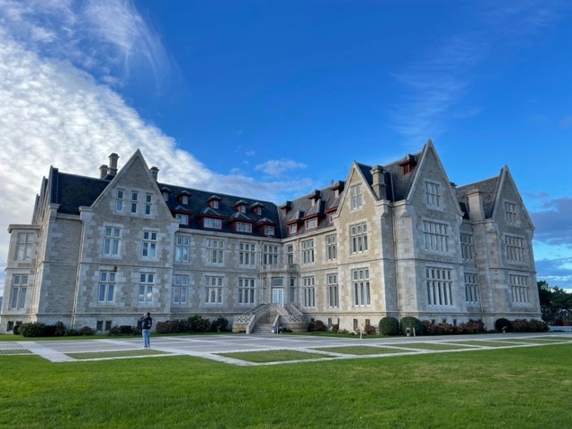 KyrksV's tweet photo. Long-term Learning Mobility of School Pupils @EUErasmusPlus Santander.  Great info to help Erasmus schools on this exciting path! @lebaledo @BroerNicole @KristinSkorild @VMarjou @Sullyincork @lourennemo @CDI_Francais @Sebasti12766889 https://t.co/OPZXPp7vHc