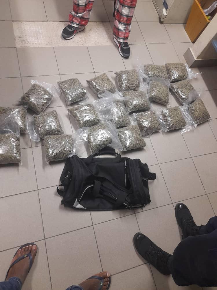 POLICE CRIME REPORT | Two men were arrested today for possession of 20 parcels of cannabis, weighing 9630 grams and valued at N$481,500. The men, aged 30 and 31, were arrested at the Kappsfarm road traffic checkpoint near Windhoek. They will appear in court later today.
