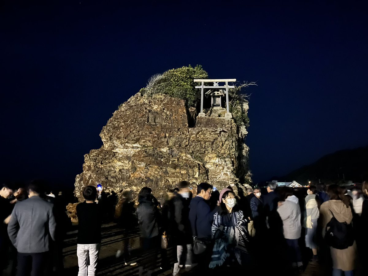 神々が海から上がってきます。出雲にてエネルギーを頂いています！