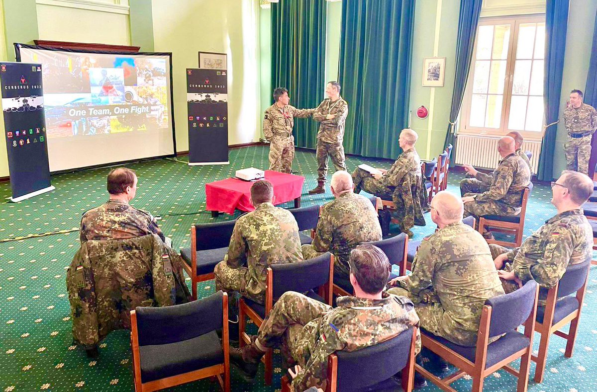 Last week the Commander and staff of <a href="/1Panzerdivision/">1.Panzerdivision</a> had the opportunity to visit <a href="/3rdUKDivision/">The Iron Division</a> on Ex CERBERUS in #Sennelager.  Learning from one another strengthens relationships and builds #interoperability between key #NATO Allies.