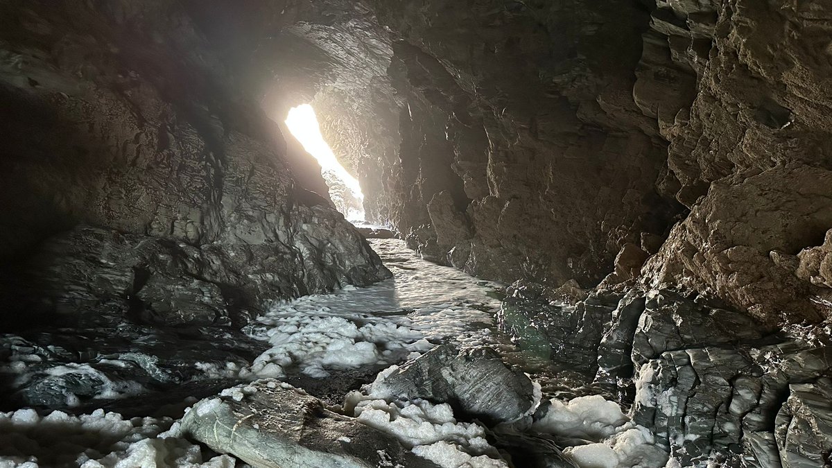 Day 2 at Tintagel and the team (Dr. Vish Shingari and Faye McCabe) were up at the crack of dawn to scan Merlin's Cave and take some awesome photos, 360 videos and more! Superb effort guys - SERIOUSLY relieved you kept an eye on the incoming tide.  Can't wait to see the results.