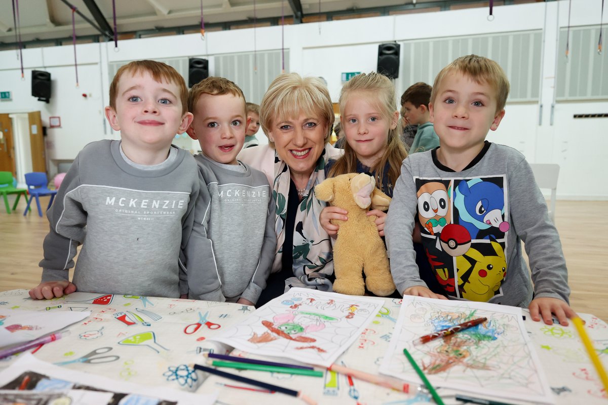 📢Minister @HHumphreysFG announces payment of Double Child Benefit; 638,000 families to benefit ✅Child Benefit doubled this week to assist families with Cost of Living ✅Payment of €280 in respect of 1.2 million children across the State 👉gov.ie/en/press-relea…