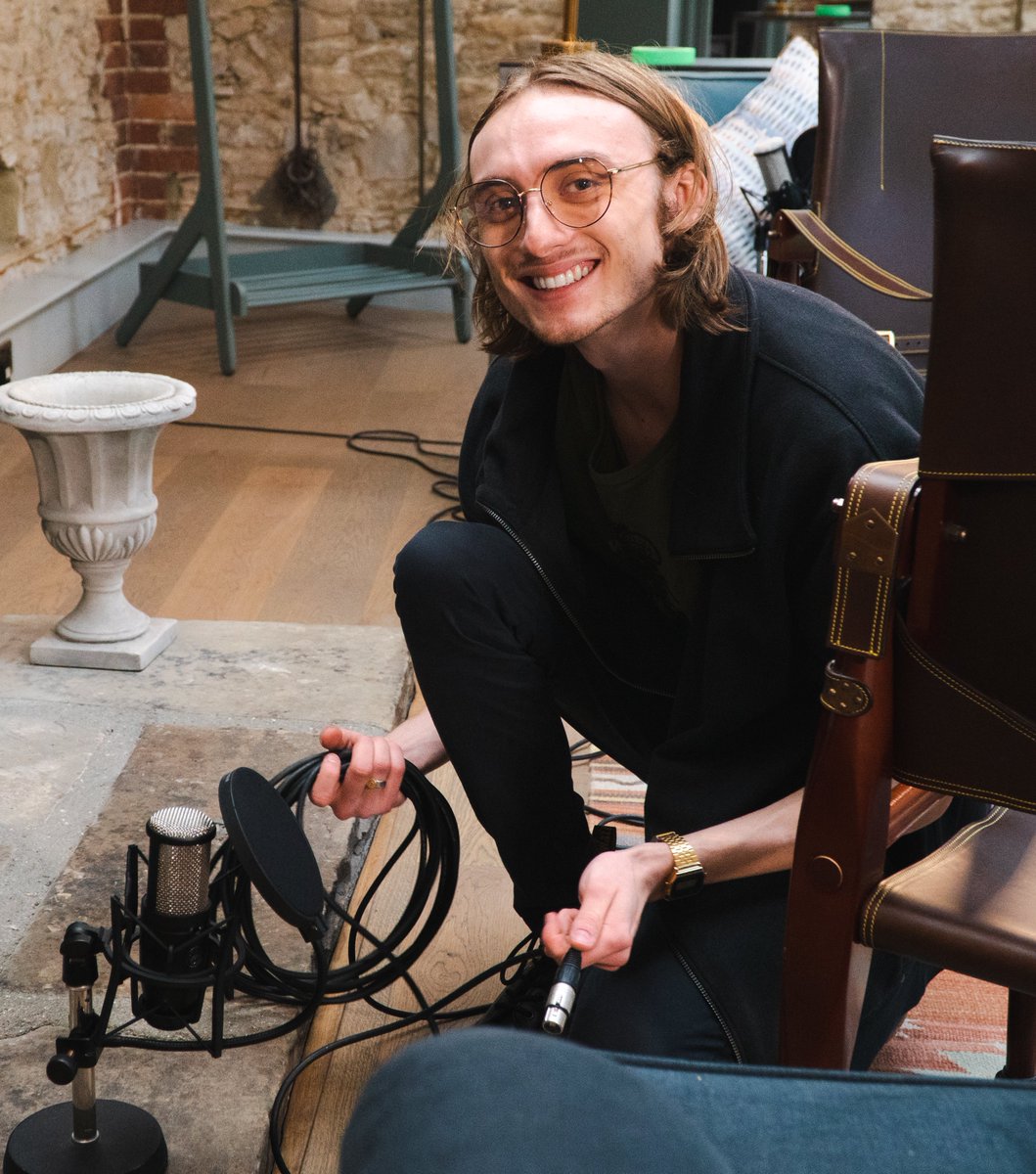 FaceTVLtd's tweet photo. We have @Andovercollege alumnus & @BathSpaUni Post-Graduate, Oliver joining us for the Autumn / Winter to gain experience in Production.
https://t.co/ExkJ4QiImE
#videoproduction #workplacement #workexperience #postgraduate #podcast #podcastfilming #andovercollege #bathspauni https://t.co/FSwOwyA3s7