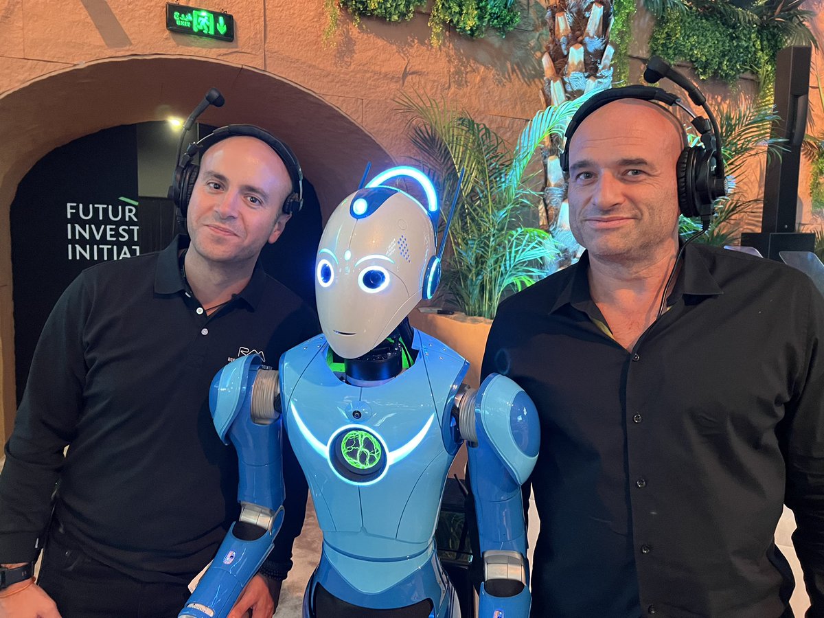 BeomniRobot's tweet image. Beomni fan club 🎃
beomni.ai

#beomni #robot #humanoidrobot #beomnirobot #fii6 #riyhad #ksa #lookalike #fans #halloween